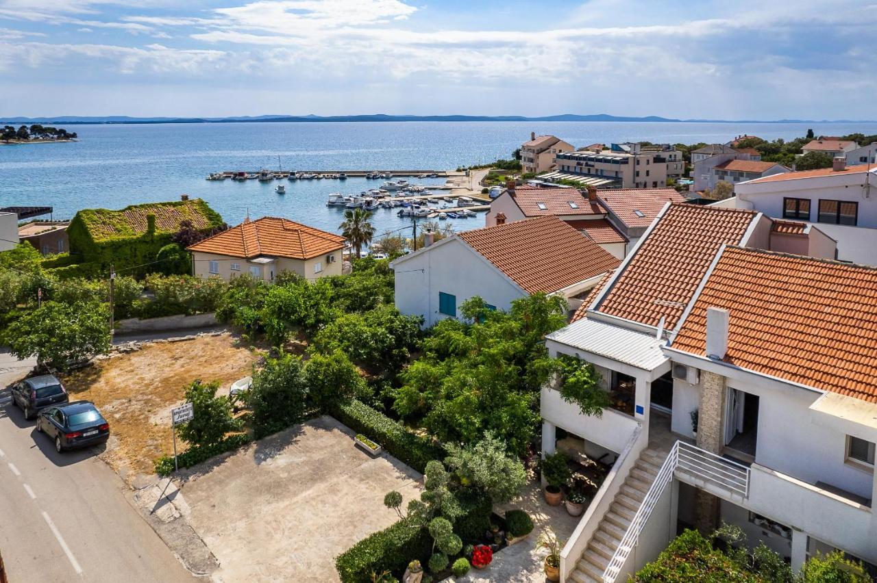 Apartments Juraj ペトルチャネ エクステリア 写真
